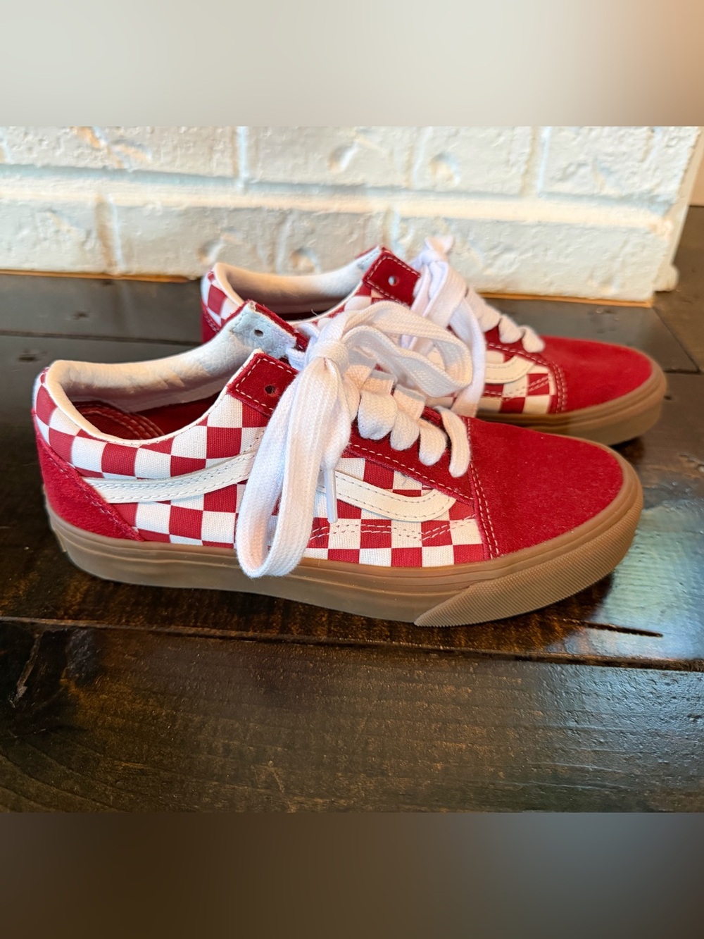 VANS (women) 6.5 Red Checkerboard Lace-Up Sneakers - Picture 2 of 6